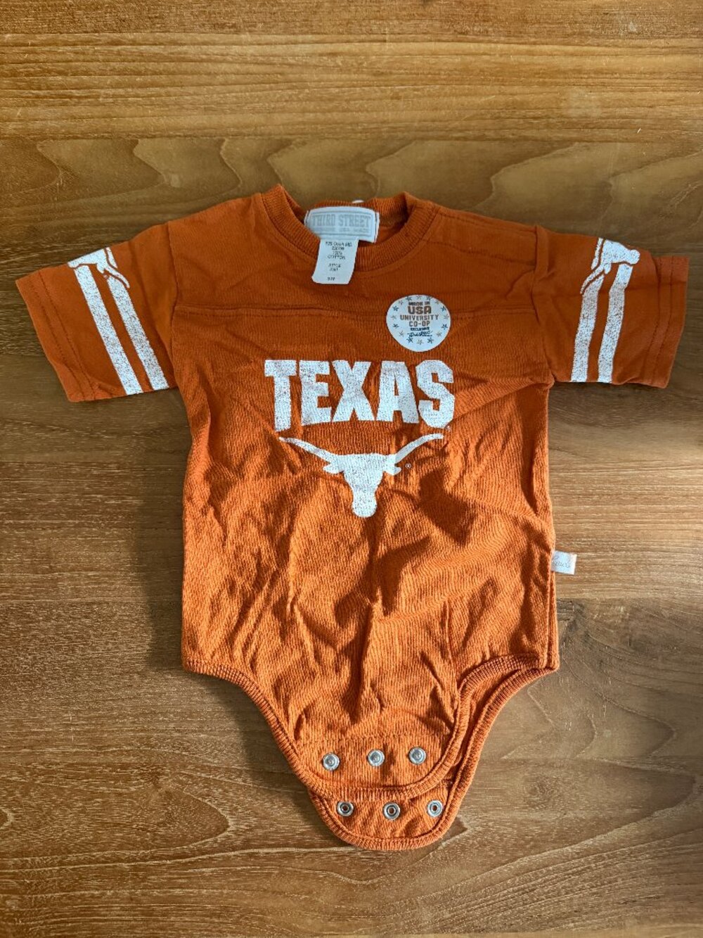 Third Street Sportswear UNIVERSITY OF TEXAS Longhorns Infant Bodysuit NWT 3M